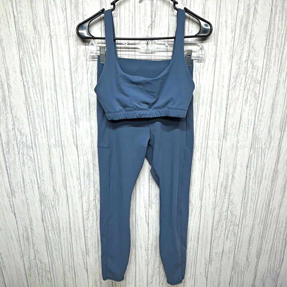 Vuori Women's 2-Piece Activewear Set Blue Stretch Sports Bra & Leggings S